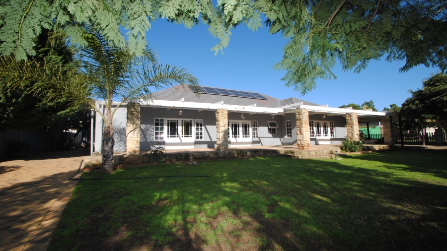 4 Bedroom Property for Sale in Darling Western Cape